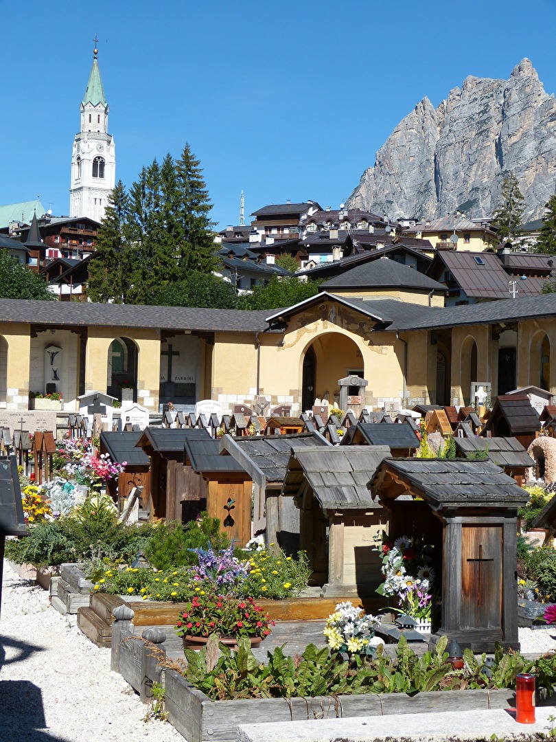 Cortina d'Ampezzo III