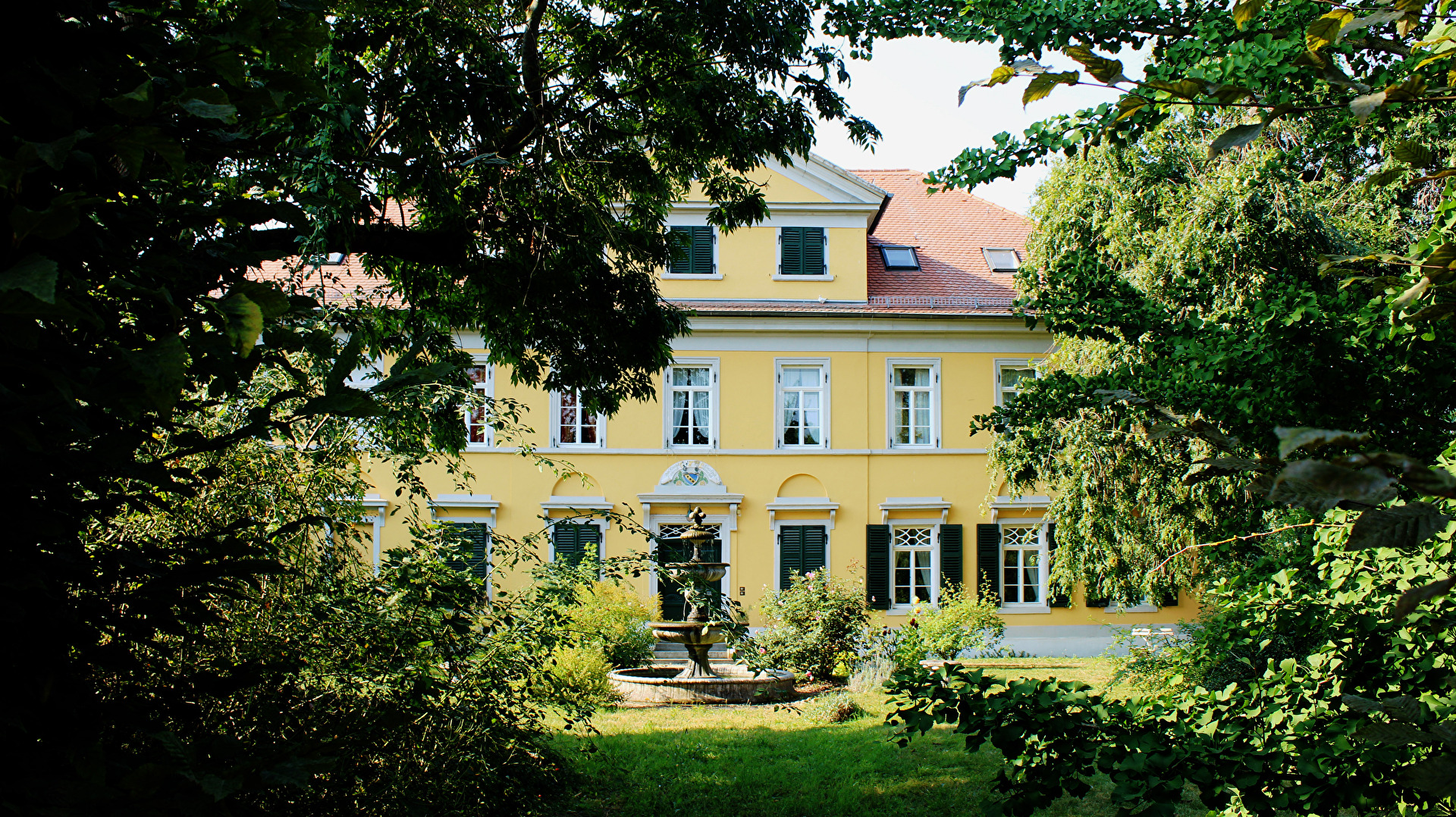 Gutshaus Großjena