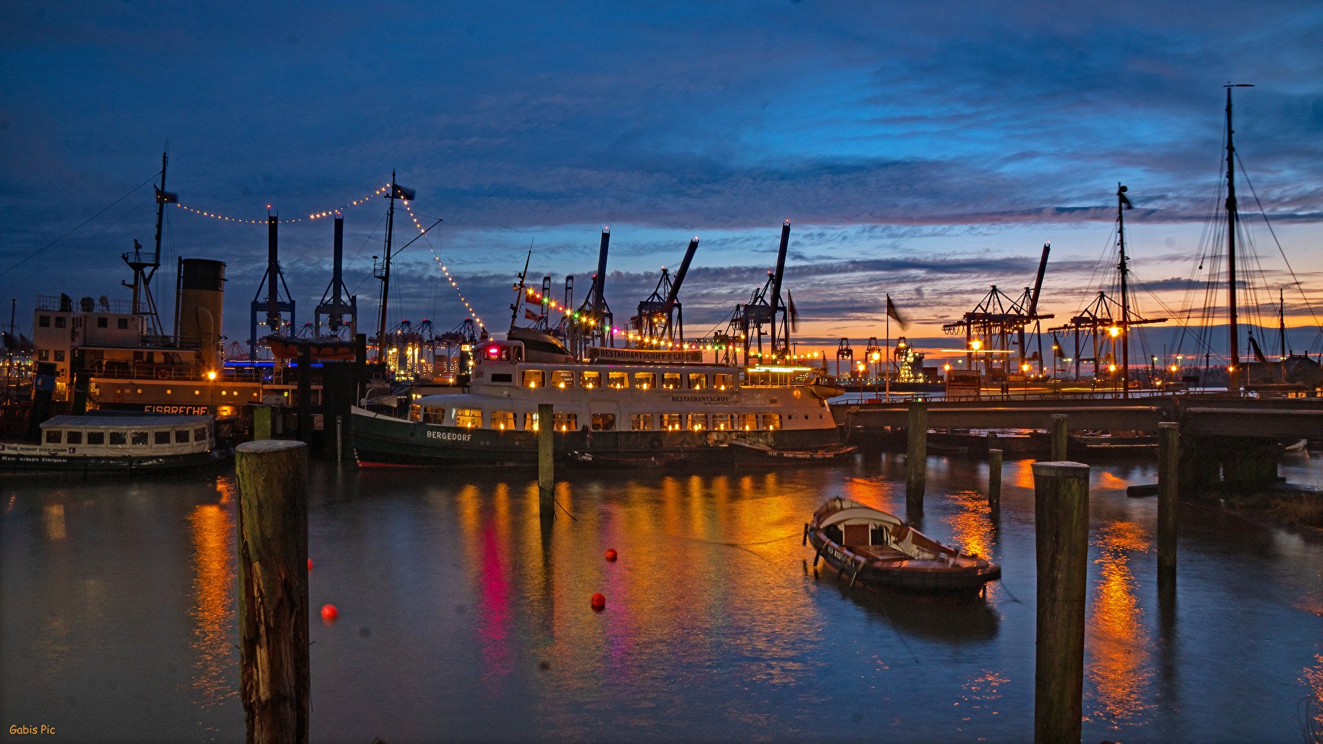 Museumshafen Oevelgönne in Hamburg