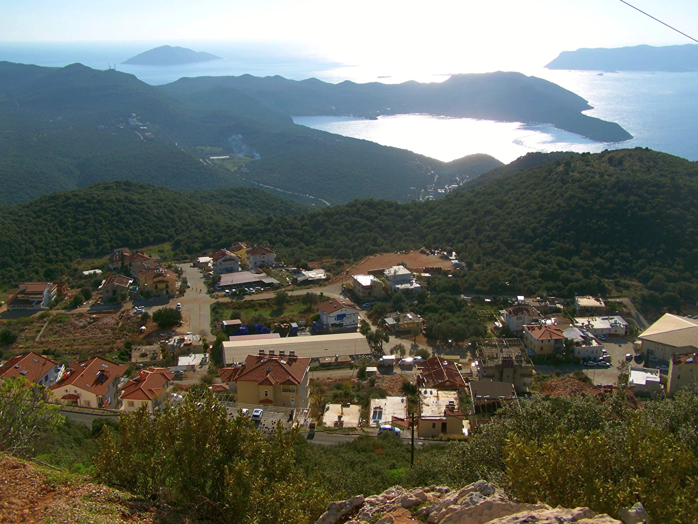 Blick auf die Efes Brauerei in Kaş