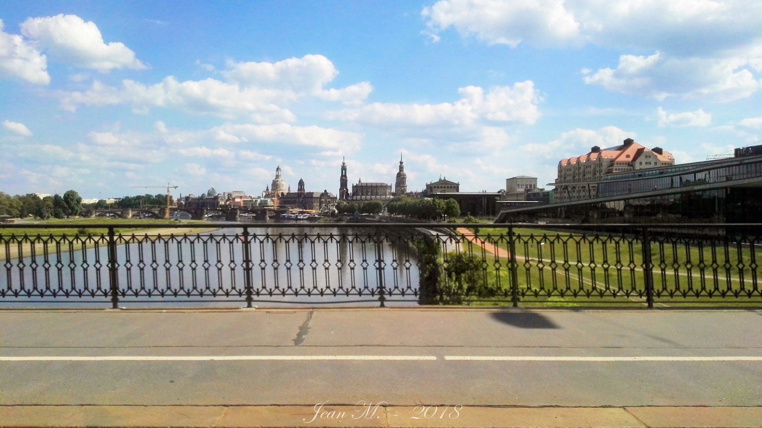 S t r a ß e n b a h n