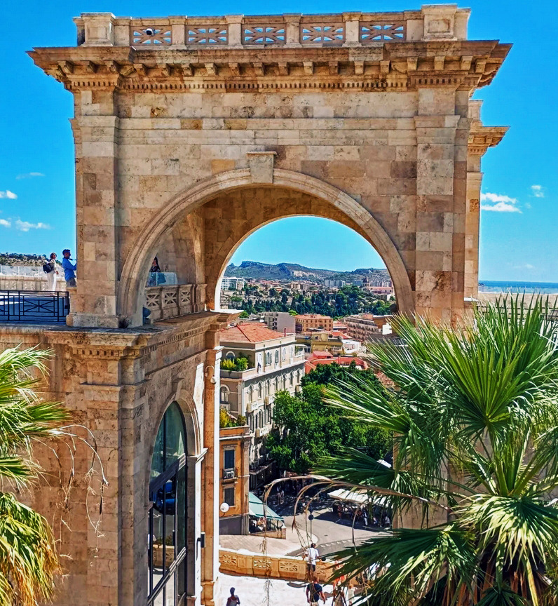 Bastion des Heiligen Rémy in Cagliari, Sardinien