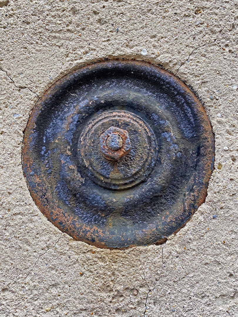 alter Mauerwerksanker