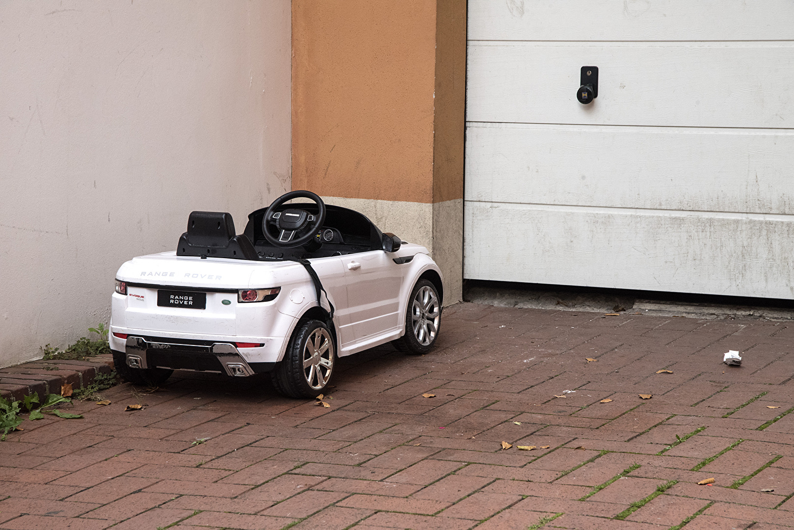 Fahrzeuge E-Kinderauto