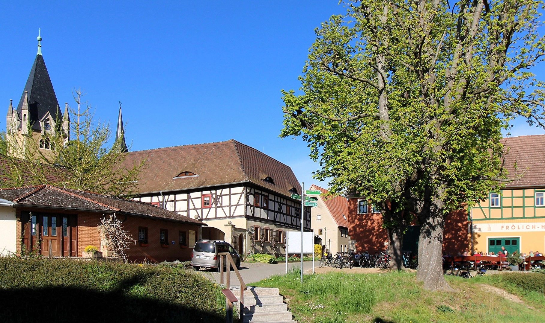 Straßendorf Roßbach