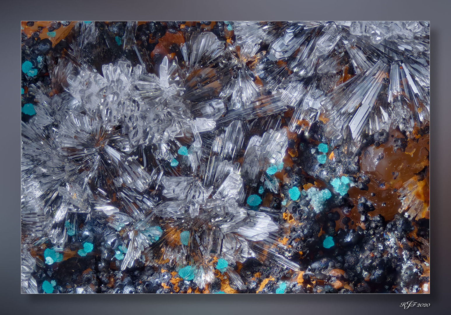 Mineral Hemimorphit + Rosasit