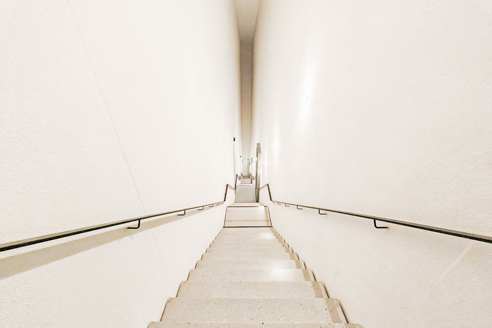 Treppe im Bauhaus-Museum Weimar