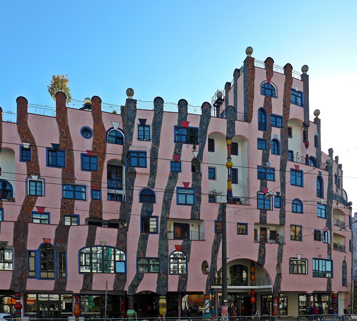 das Jahrhundertwasserhaus