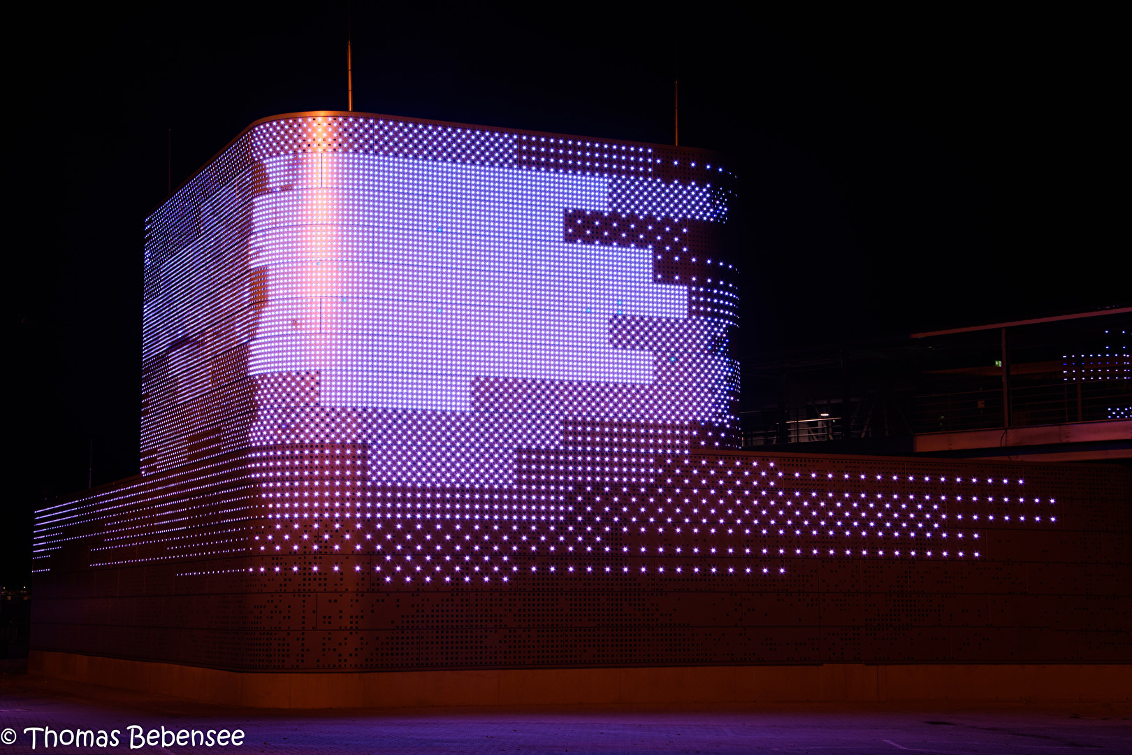 LED-Kunst Installation in Kiel am "Port of Kiel"