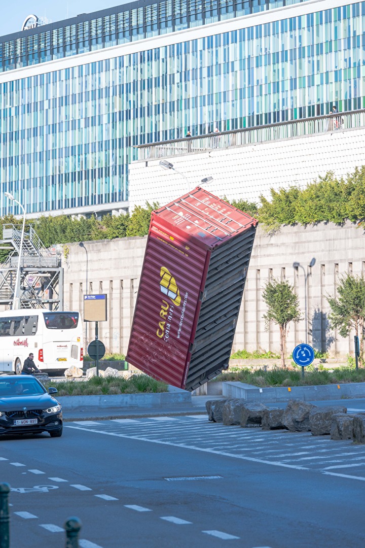 Container