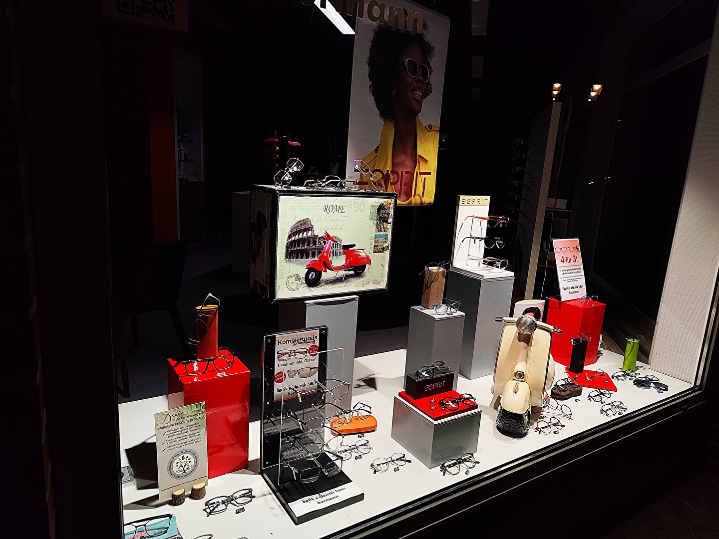 schöne  Schaufenstergestaltung