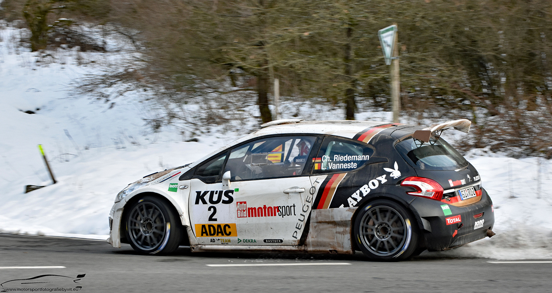 # 2 Peugeot 208 T16 R5 Riedemann Christian (D)-Vanneste Lara (B)