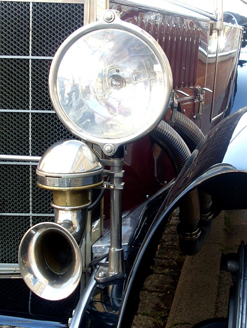 Auto_Oldtimer_Lampe_Hupe