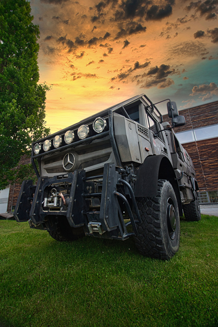 Hound-Unimog