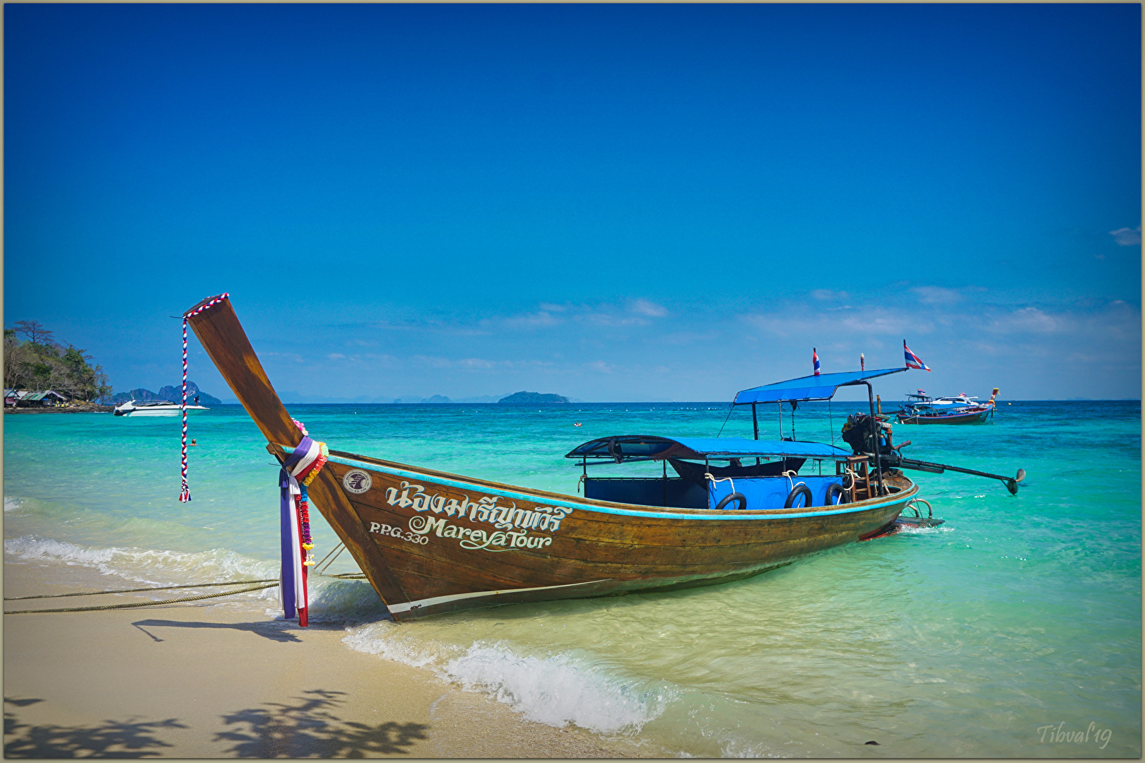 Longtail boat