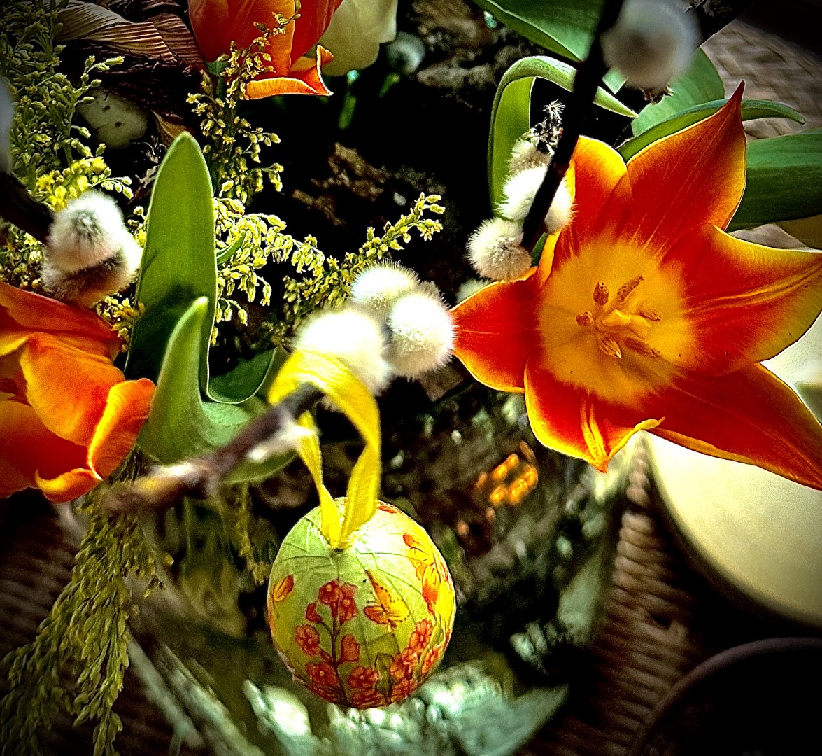 FROHE OSTERN