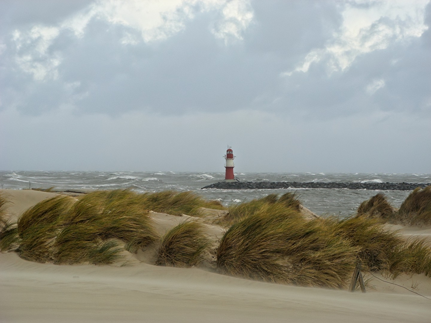 Sturm vor Warnemünde