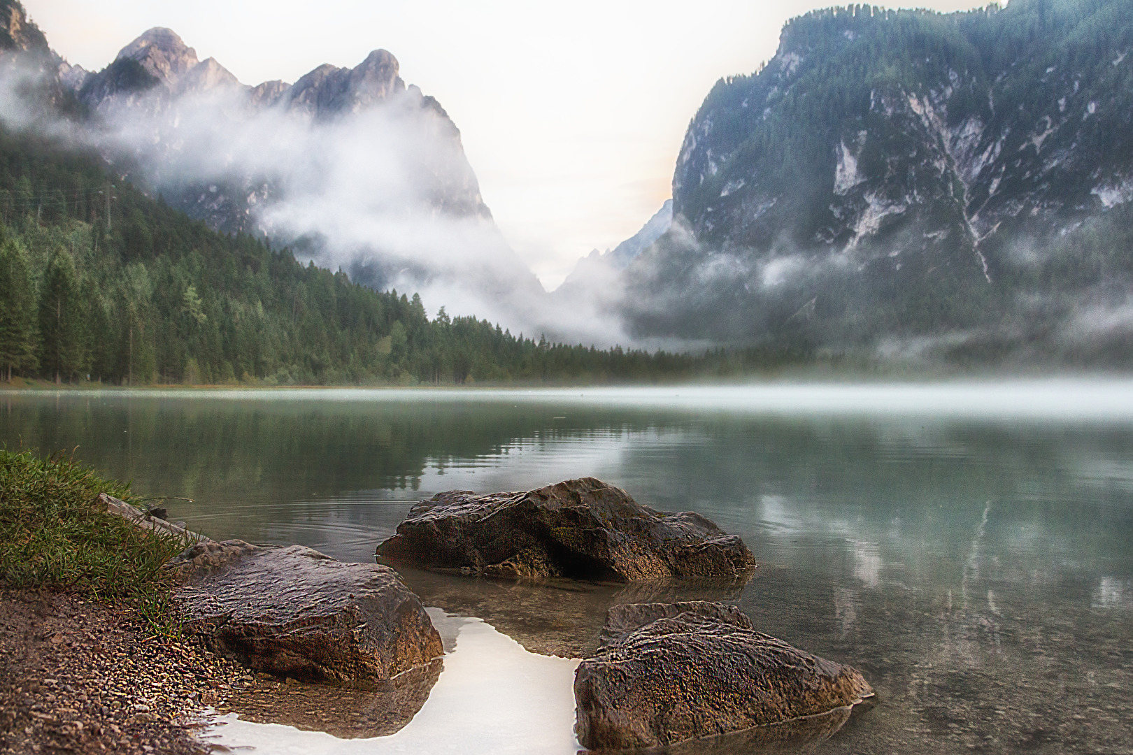 morgens am Toblacher See