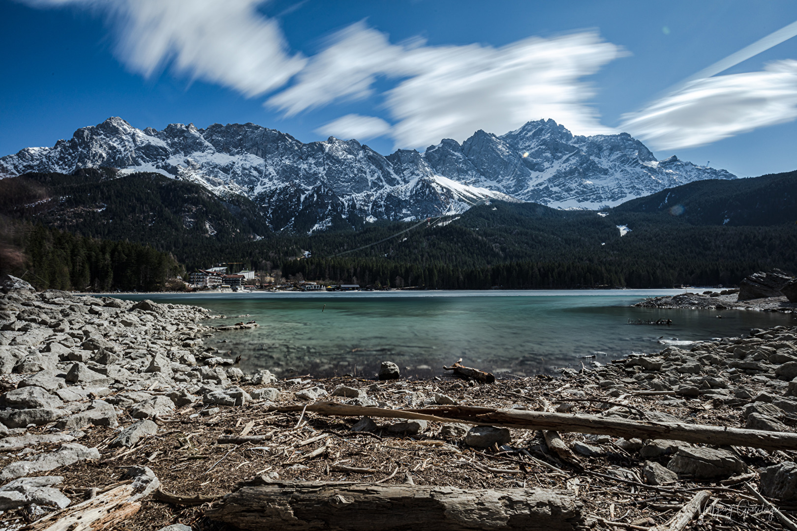 Eibsee mit Blick auf die Zugspitze