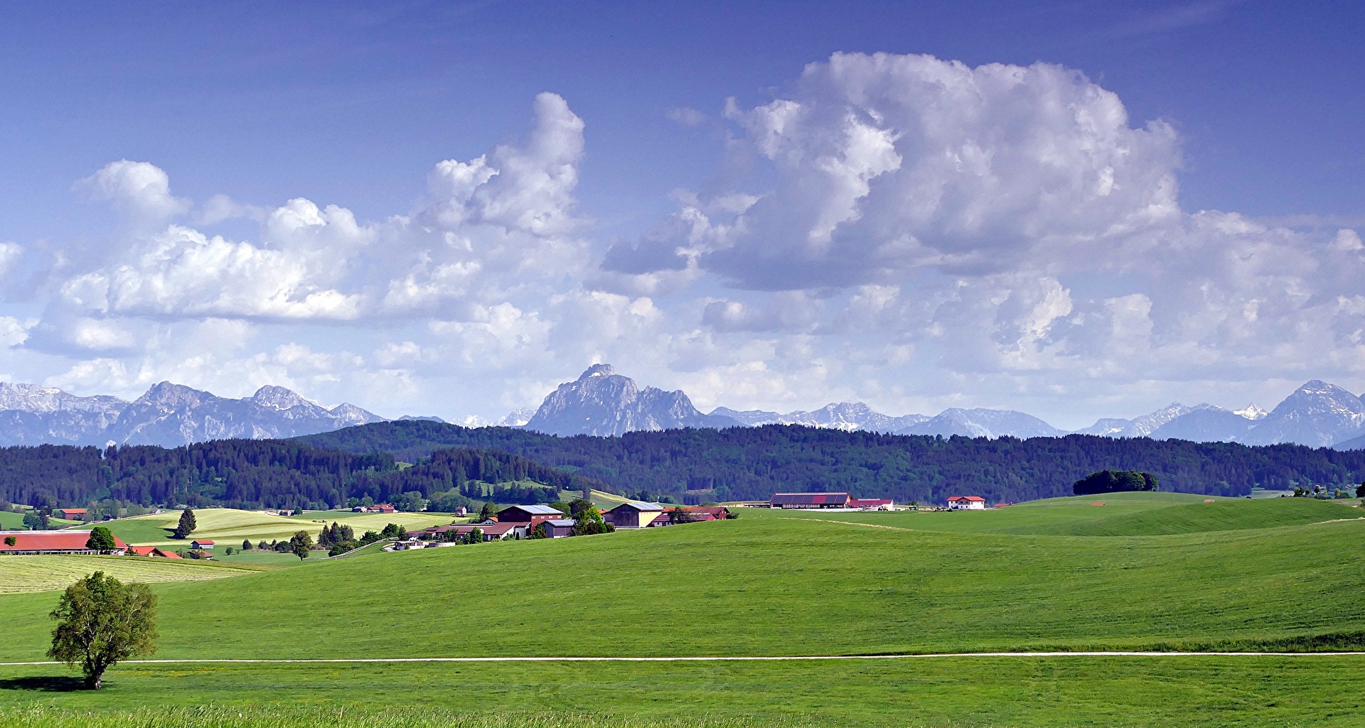 Wolken über dem Ostallgäuer Alpen