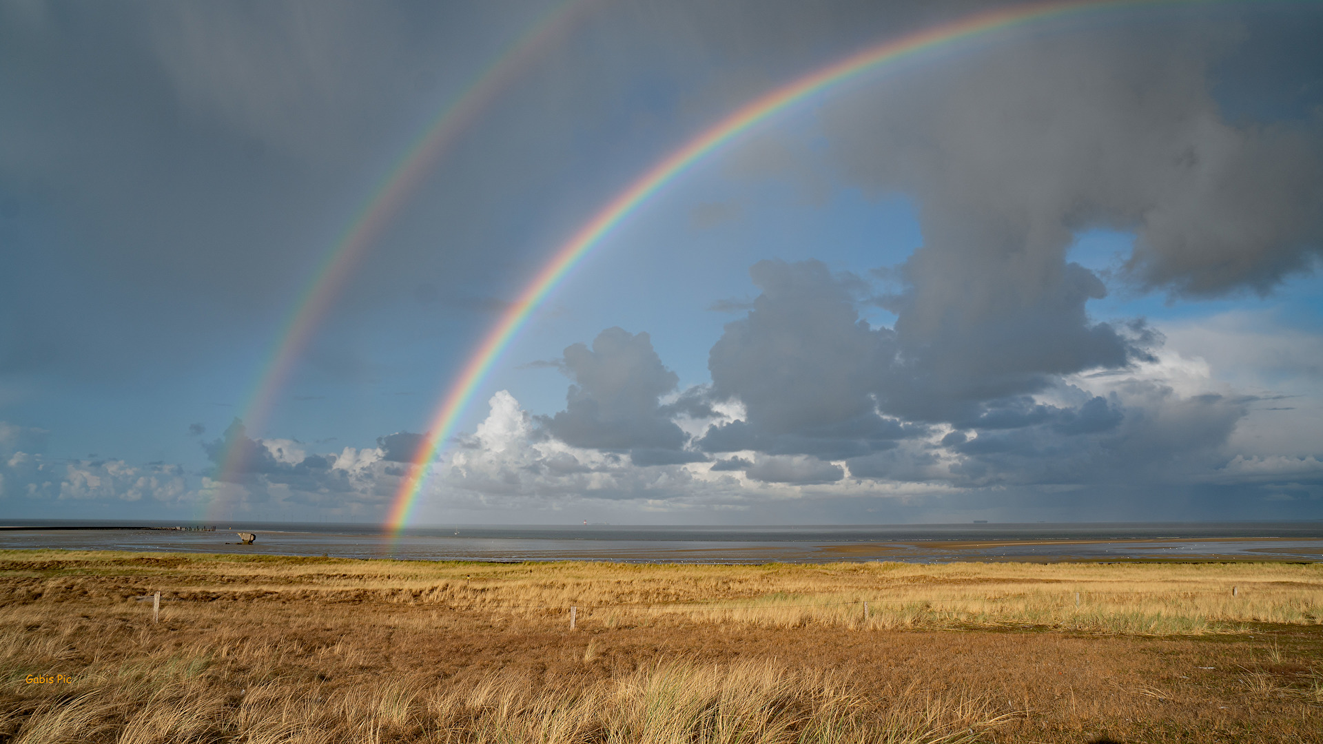 Vor und nach dem Gewitter auf der Vogelschutzinsel Minsener Oog