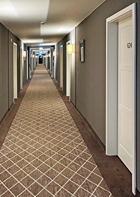 der lange Gang... Leer