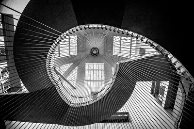 Monumentale Spirale der BNU Straßburg