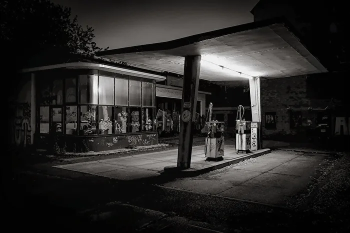 lost place Tankstelle