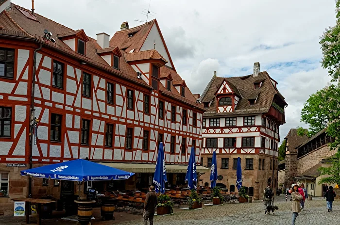 Gaststätte " Zur Schranke  & Albert - Dürrer - Haus "