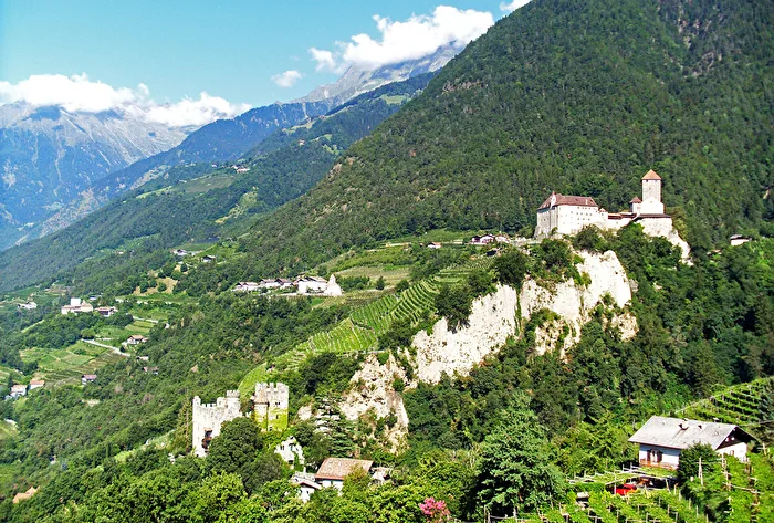 Schloss Tirol