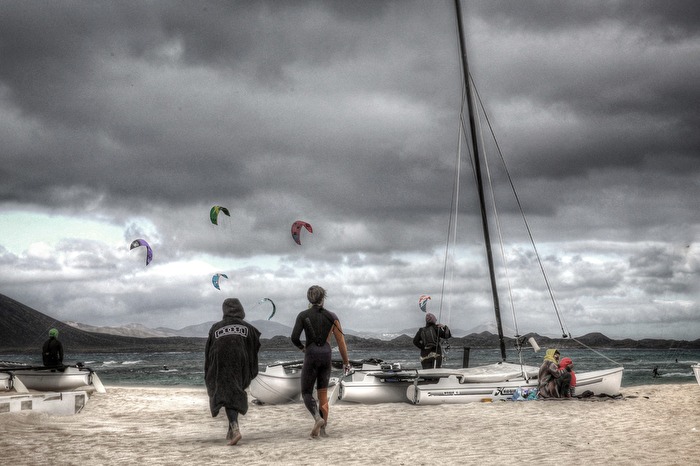 "Sekte" am Strand