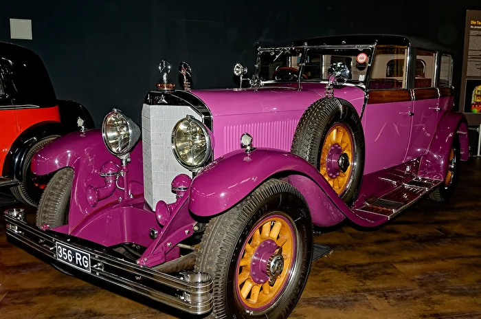 Mercedes Benz