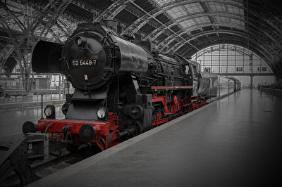 Alte Lady im Hauptbahnhof Leipzig 2023 Eisenbahn