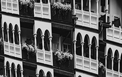 Hotelfasade, Wiederholungen, Grafisch