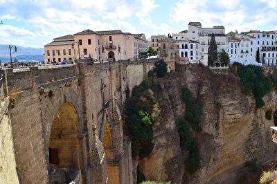 Spanien
