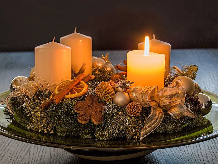 1. Advent