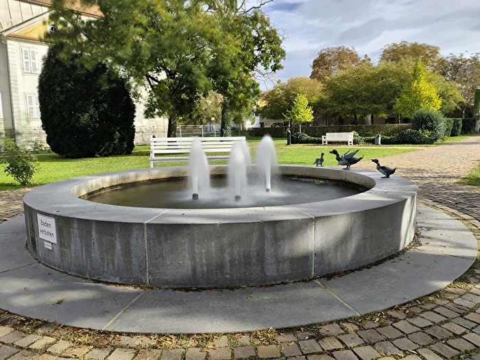 Relaxation at the Fountain