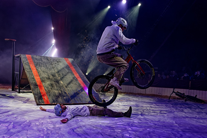 X - Team  Fahrrad - Virtuosen  Ukraine