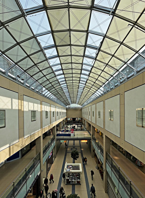 "Lang" mit Glasdach...