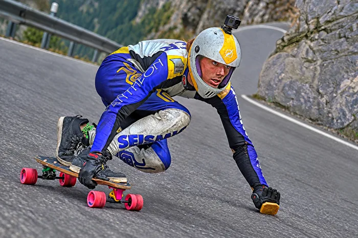 Downhill - Skater