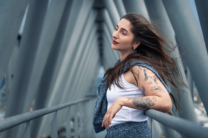 Jasmine auf der Containerbrücke