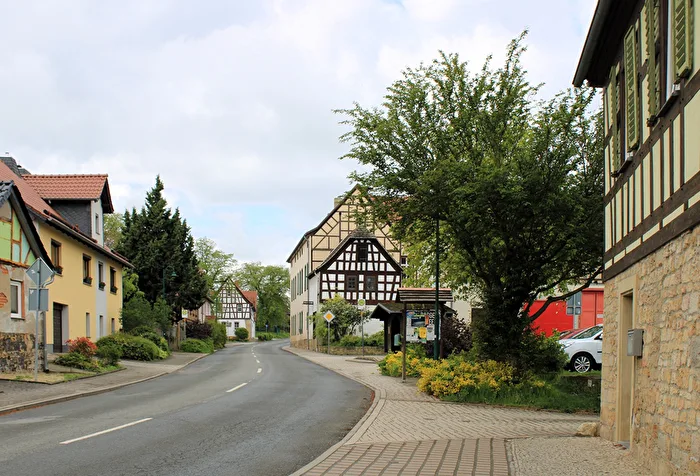 Dorfstraße in Prießnitz