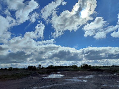 Wolken ziehen übers Land