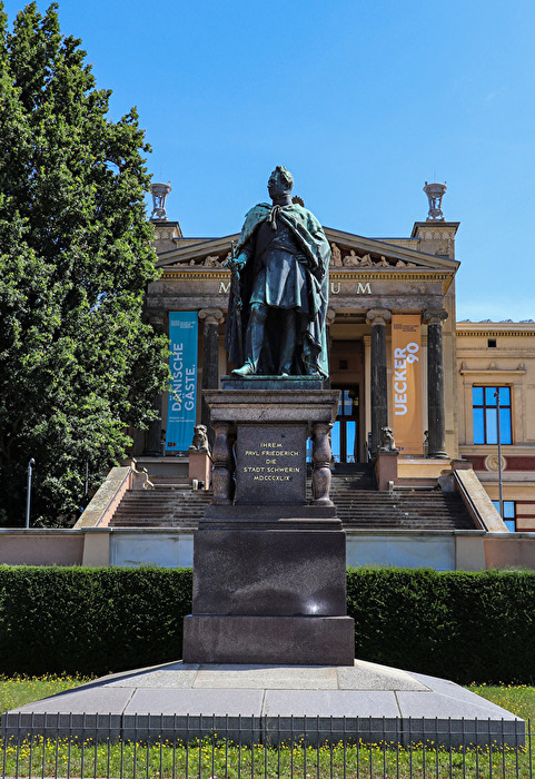 Paul-Friedrich-Denkmal Schwerin