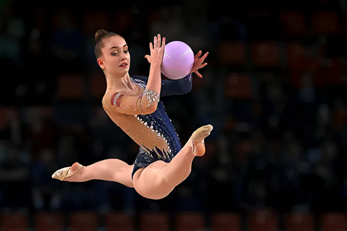 Ball - Akrobatin