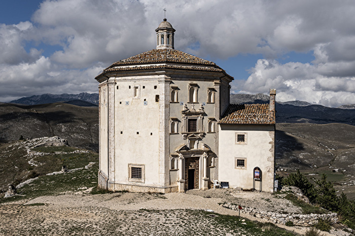 Sta. Maria della Pieta in den Abruzzen