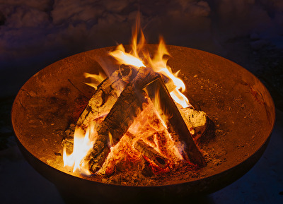 An der Feuerschale