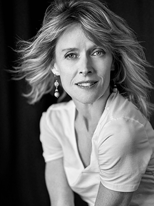 Christina Frau Monochrom