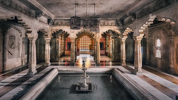 City Palace of Udaipur in Rajasthan ( India )