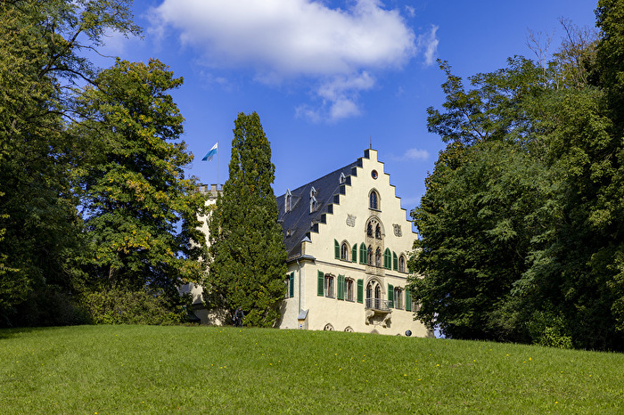 Schloss Rosenau